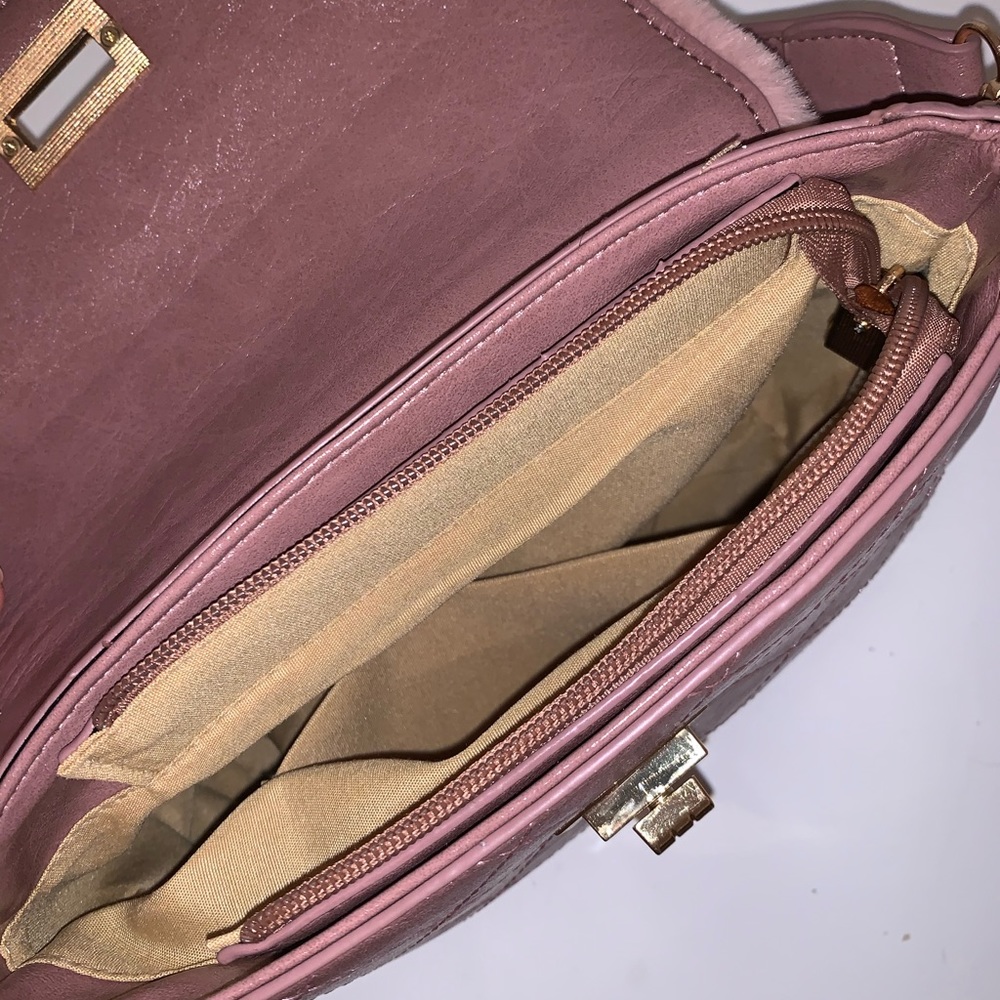 Pink Leather Post - Picture 3 of 3